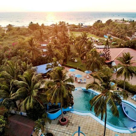 Paradise Village Beach Resort Calangute Exterior foto