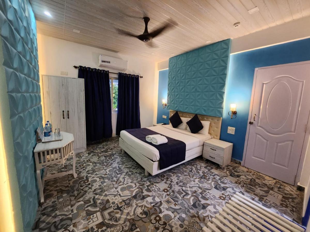 Paradise Village Beach Resort Calangute Exterior foto