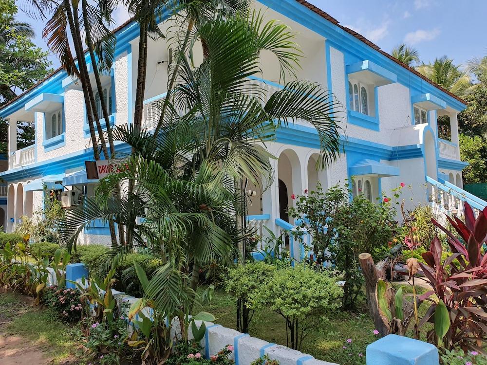 Paradise Village Beach Resort Calangute Exterior foto