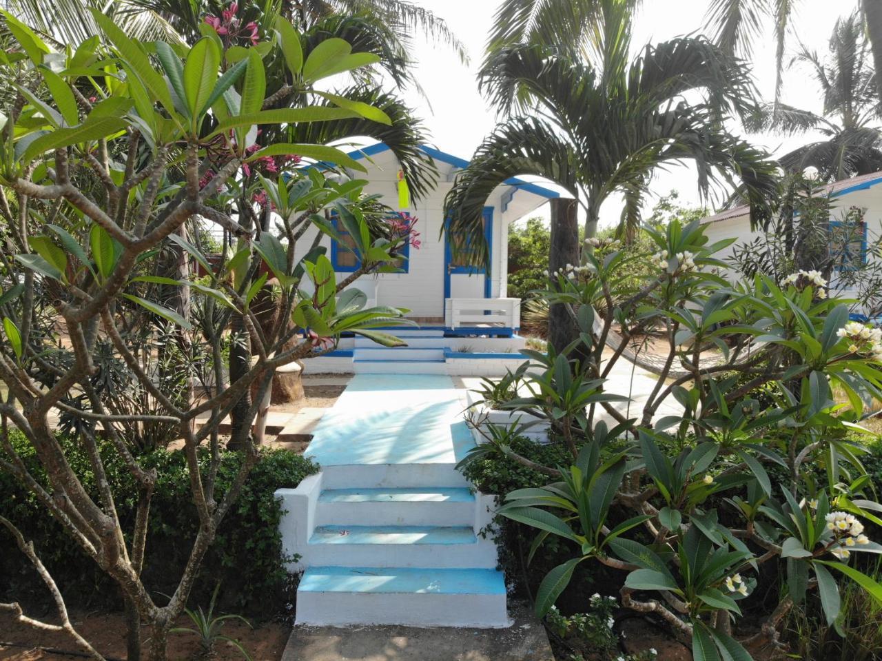 Paradise Village Beach Resort Calangute Exterior foto