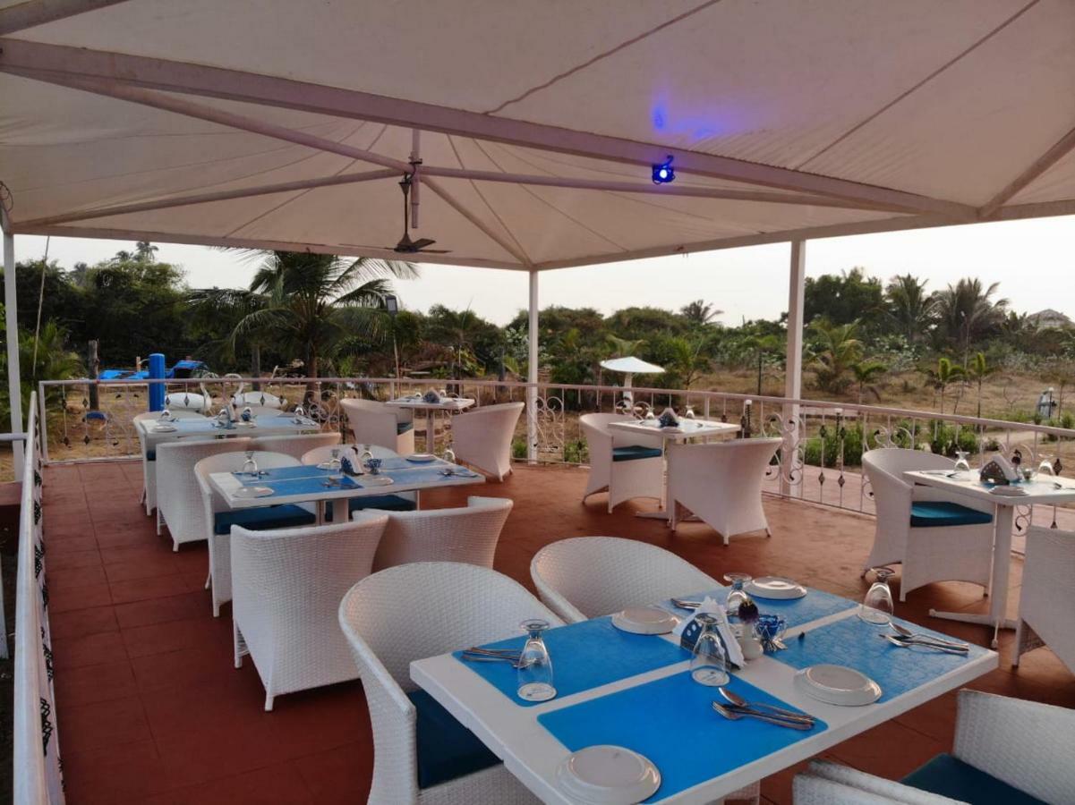 Paradise Village Beach Resort Calangute Exterior foto